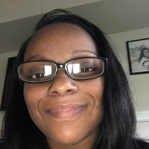 Meet your Posher, Raynelle